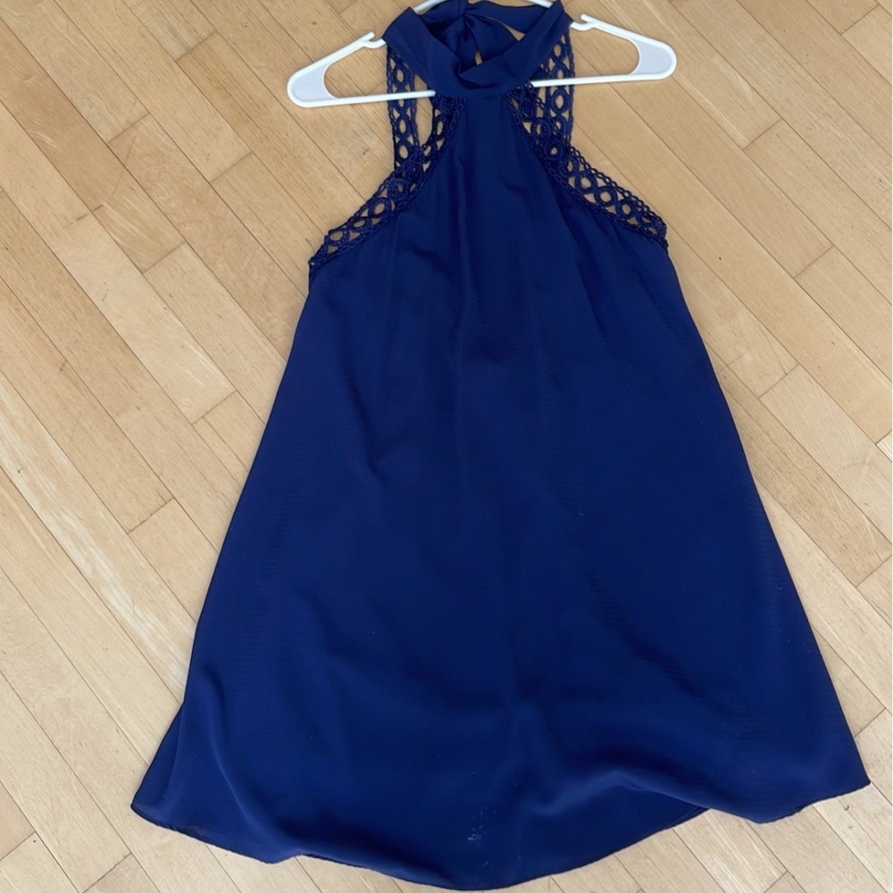 Lulu’s Flowy open back dress